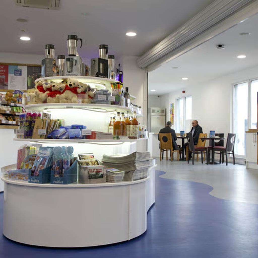 Wightlink Fishbourne Cafe